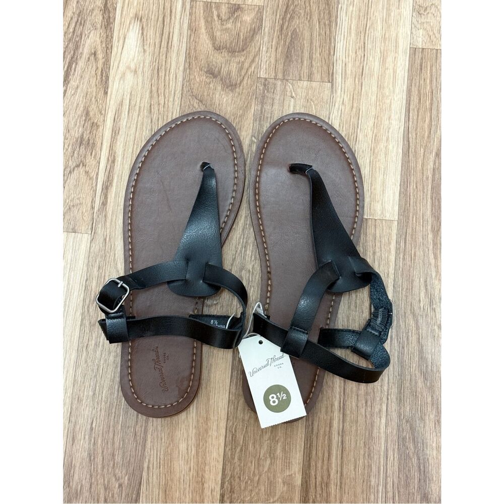 NWT Universal Thread Faux Leather T Strap Sandals
